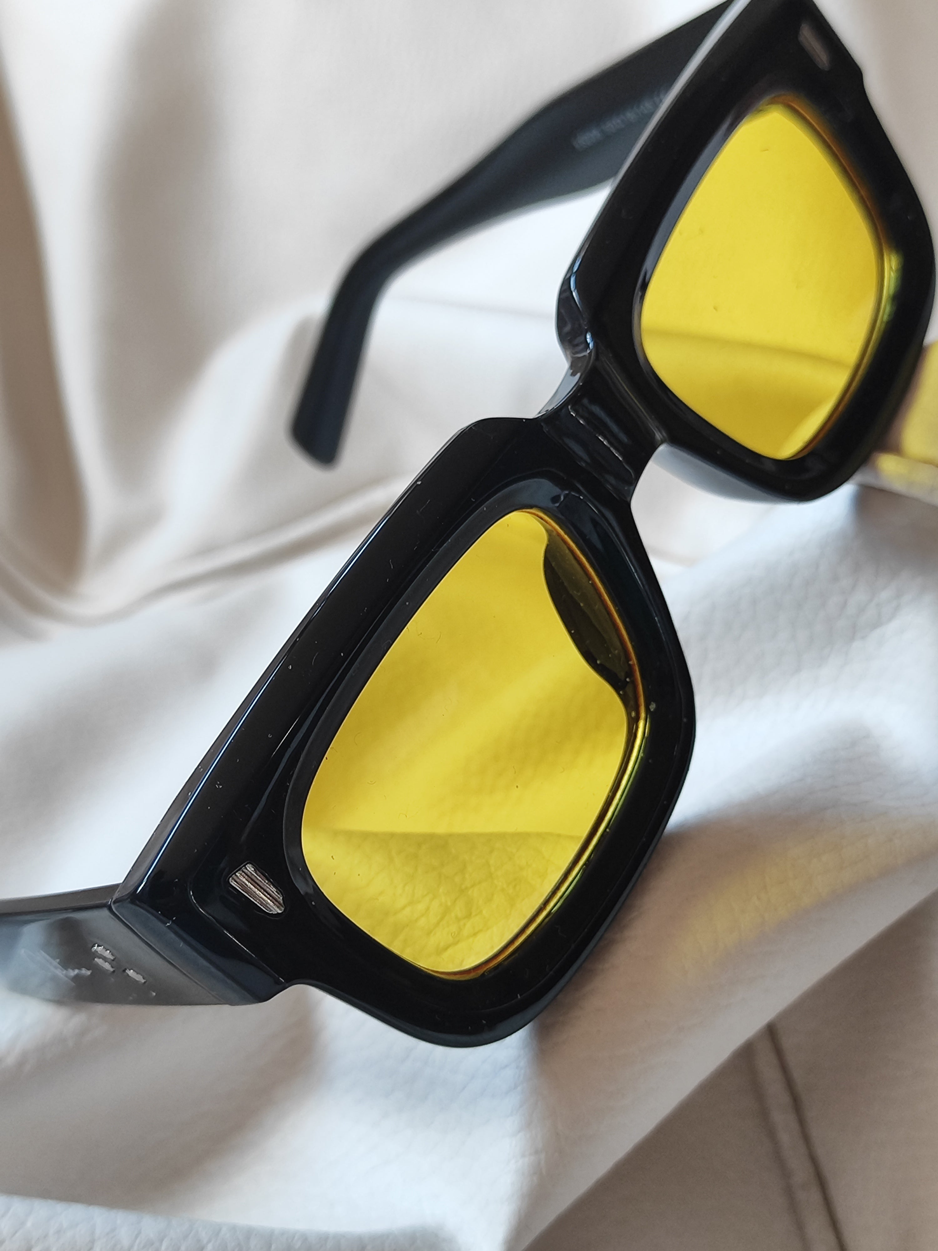 MERCURIO NERO GIALLO