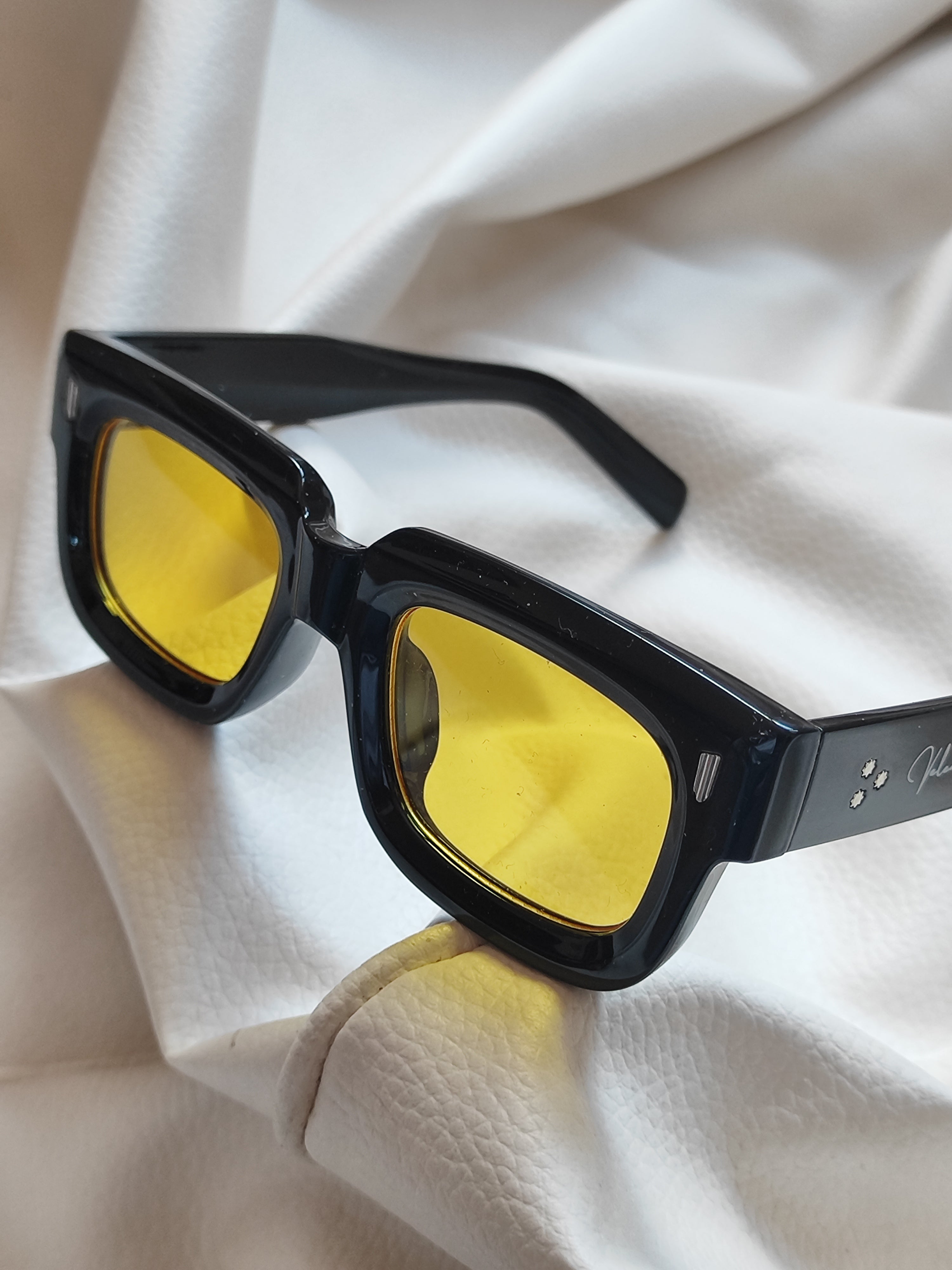 MERCURIO NERO GIALLO