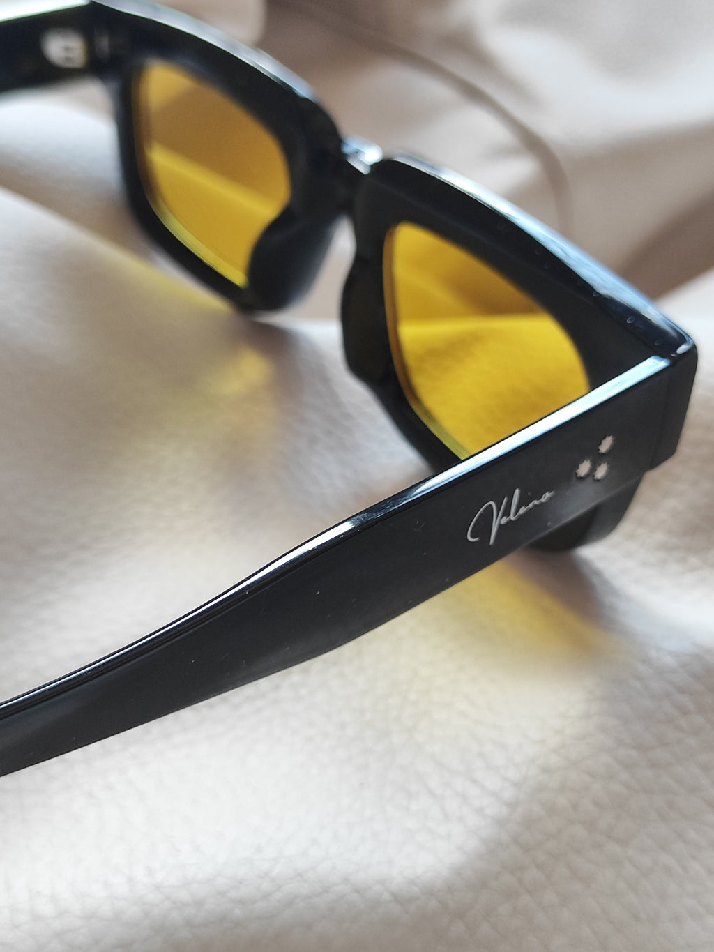 MERCURIO NERO GIALLO