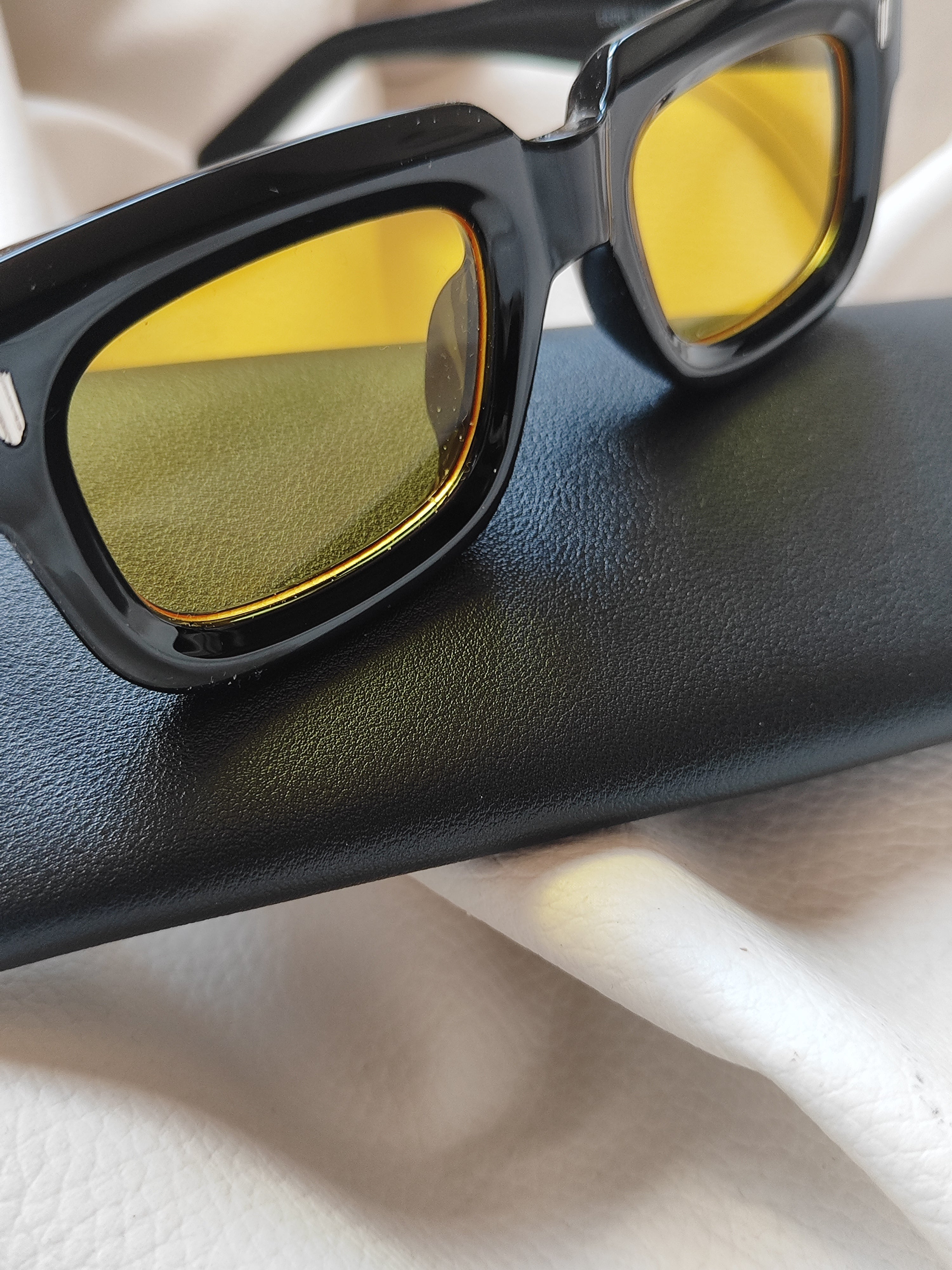 MERCURIO NERO GIALLO