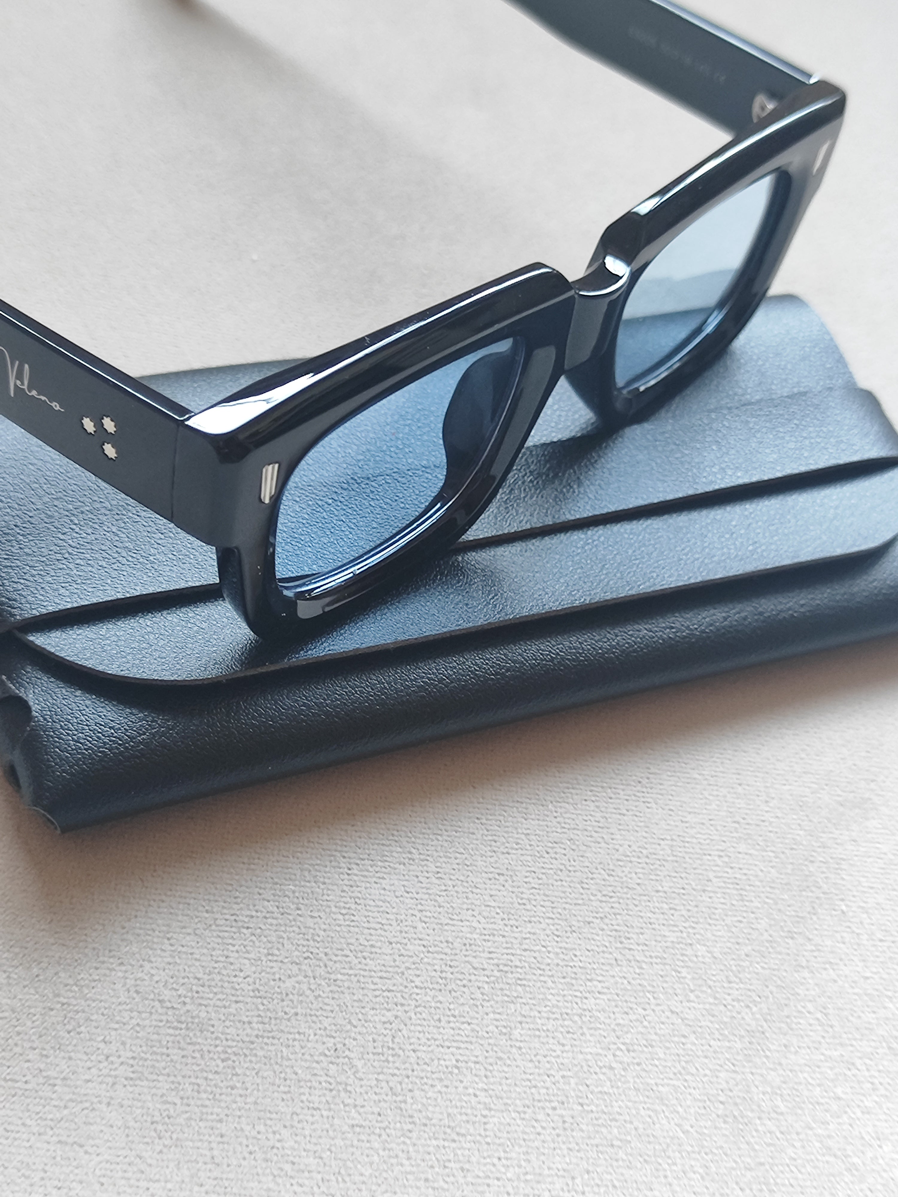 MERCURIO NERO AZZURRO